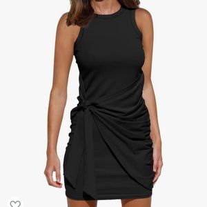 Lillusory Sleeveless Black Ruched Mini Dress - size M